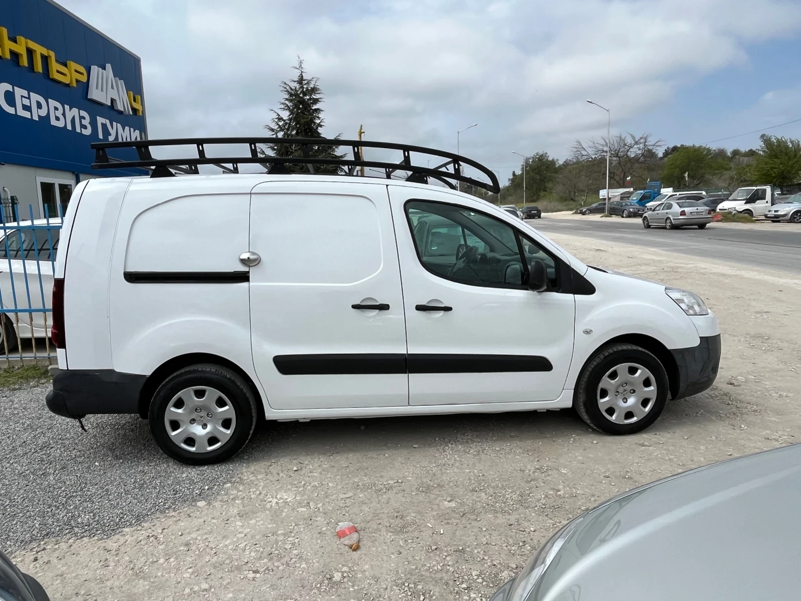 Peugeot Partner Дълга база. Maxi. 3 места - изображение 3