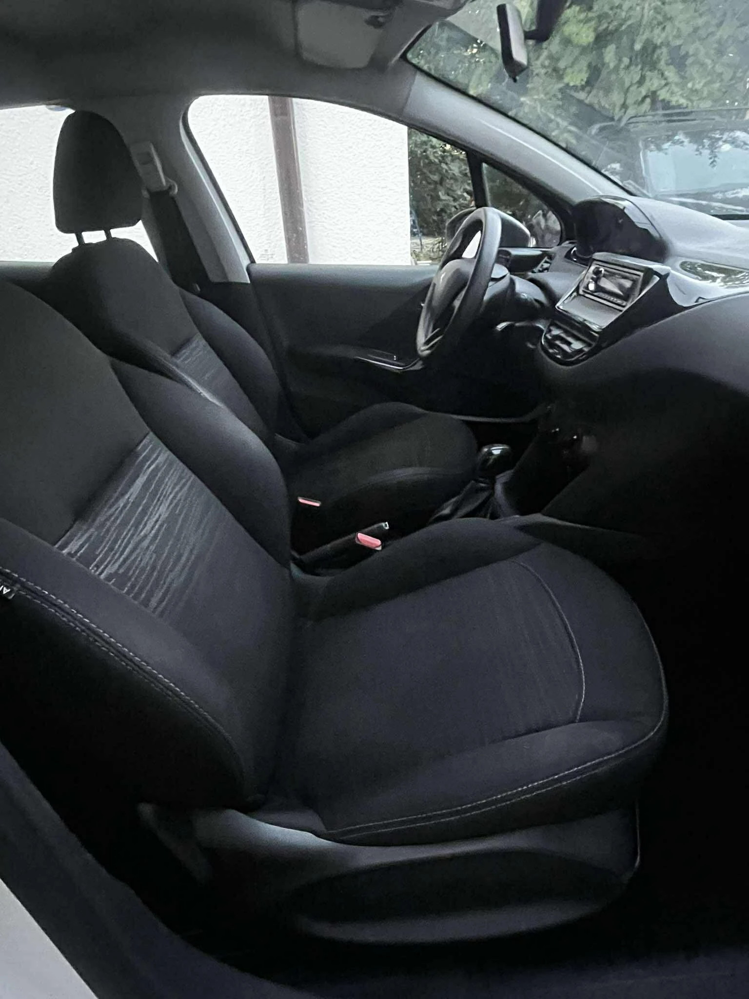 Peugeot 208 1.4 HDI/ EURO 5/ 92к.с. - изображение 7