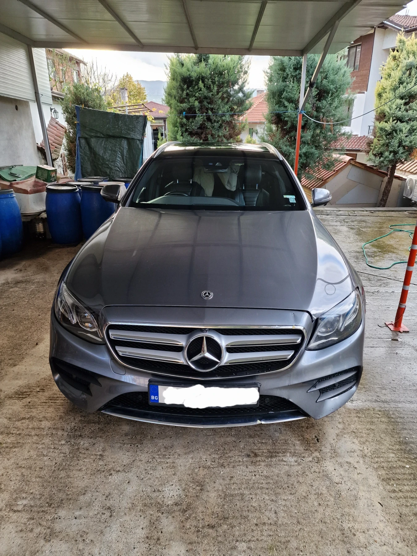 Mercedes-Benz E 220  - изображение 3