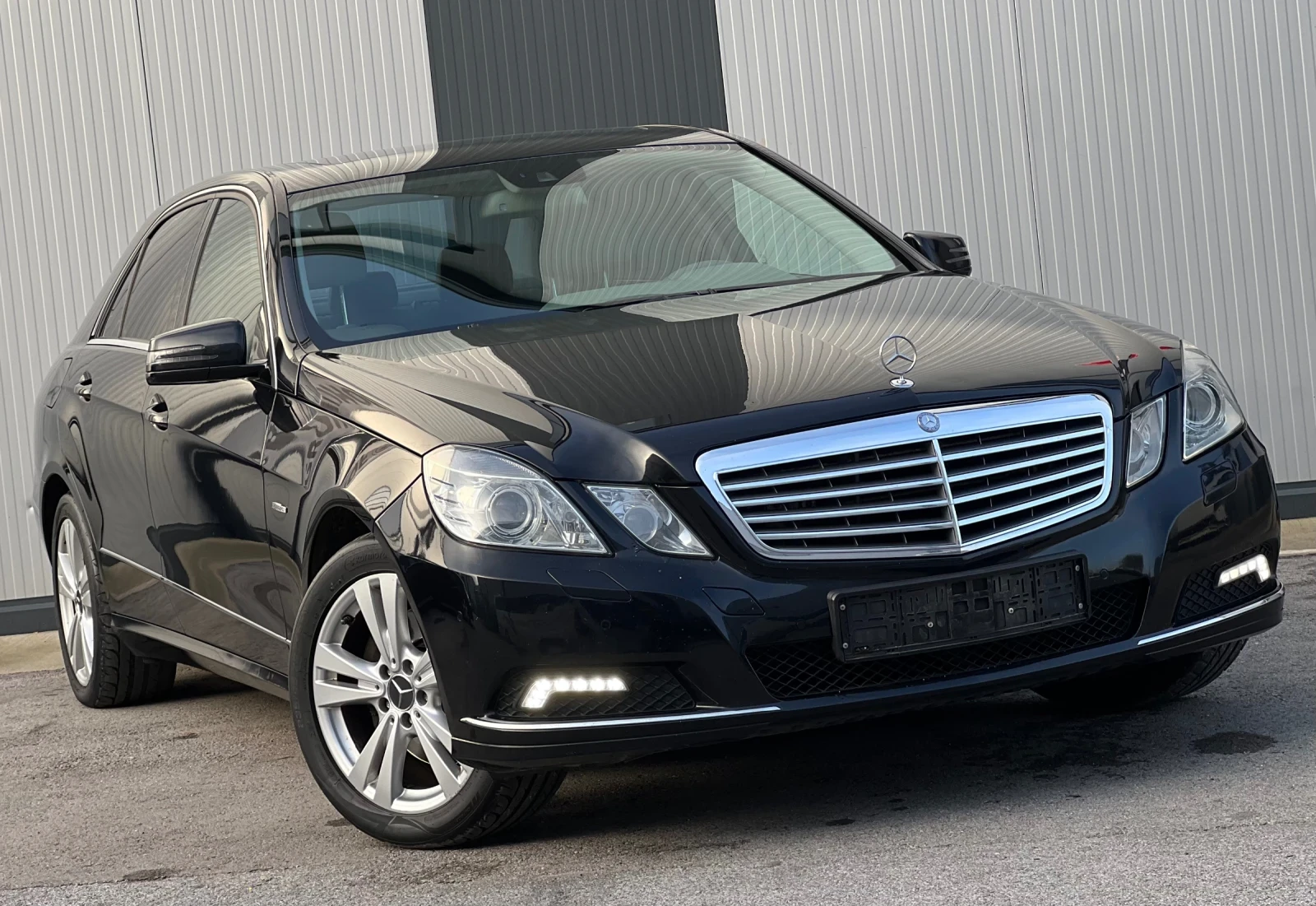 Mercedes-Benz E 350 ELEGANCE///FULL/Кожа* /7G* Tronic/Панорама/УНИКАТ/ - изображение 2