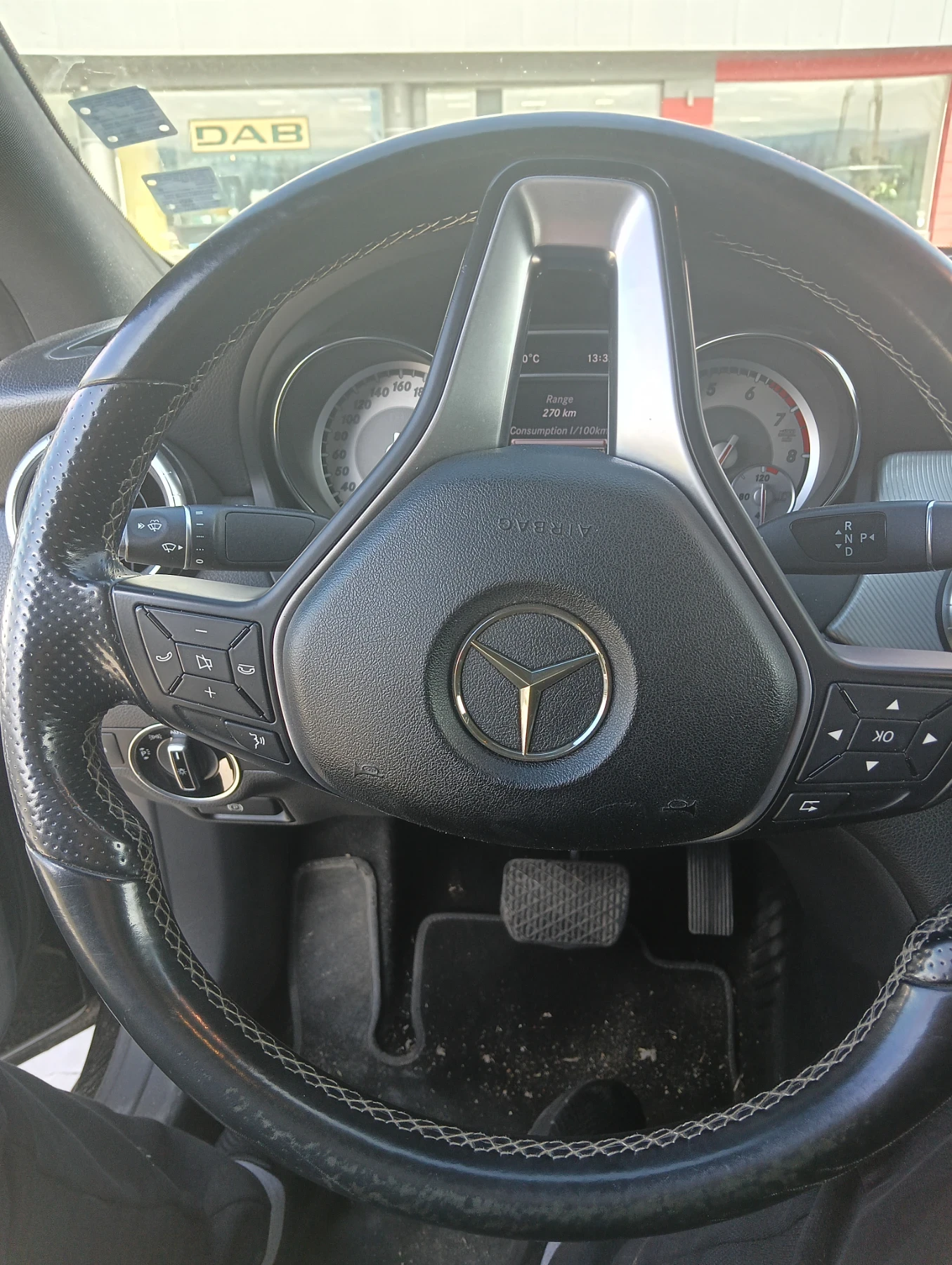 Mercedes-Benz CLA 200  - изображение 7