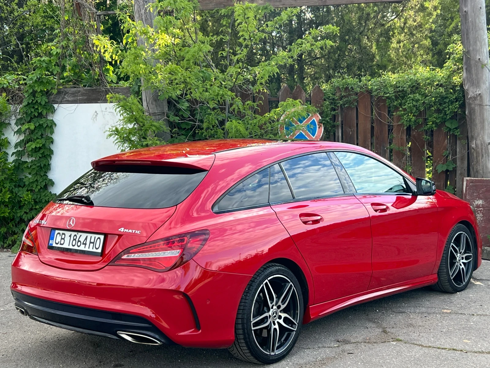 Mercedes-Benz CLA 220 CDI * AMG* 4 MATIC* PANO* DCT* САМОПАРКИРАНЕ , снимка 3 - Автомобили и джипове - 54544715