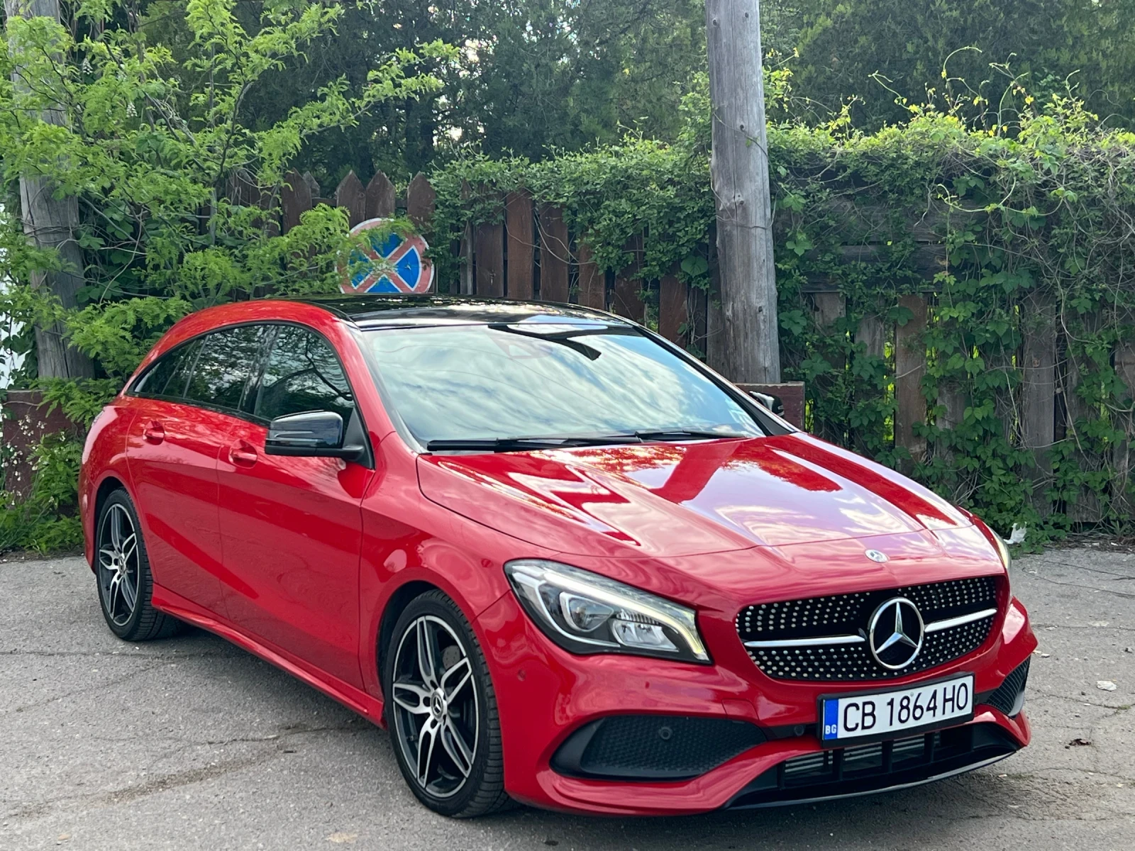 Mercedes-Benz CLA 220 CDI * AMG* 4 MATIC* PANO* DCT* САМОПАРКИРАНЕ , снимка 2 - Автомобили и джипове - 54544715