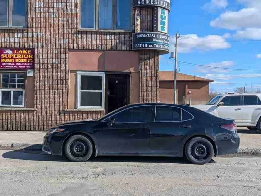 Toyota Camry * Hybrid XSE * АВТОКРЕДИТ БЕЗ ПЪРВОНАЧАЛНА ВНОСКА, снимка 3 - Автомобили и джипове - 54631374