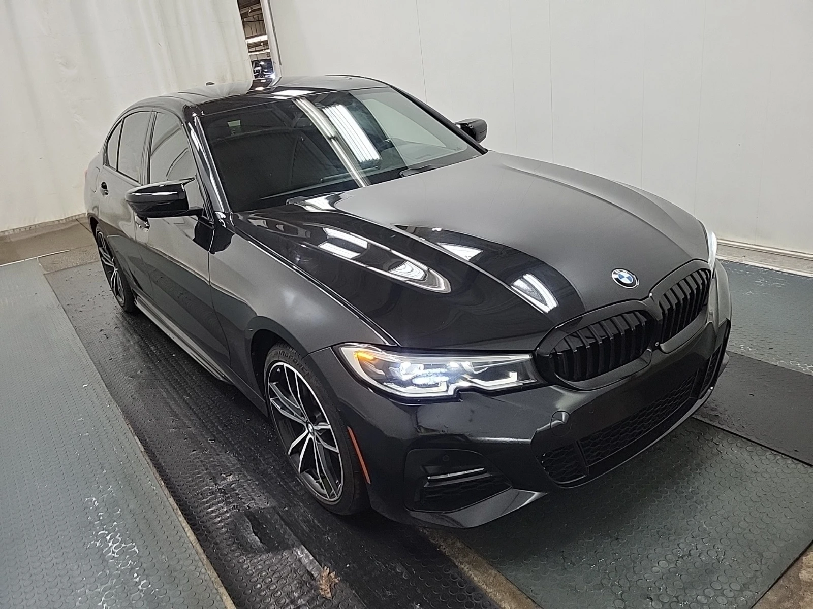 BMW 330 M ПАКЕТ * * HEAD UP * * CARFAX * * АВТО КРЕДИТ * *, снимка 2 - Автомобили и джипове - 54647068
