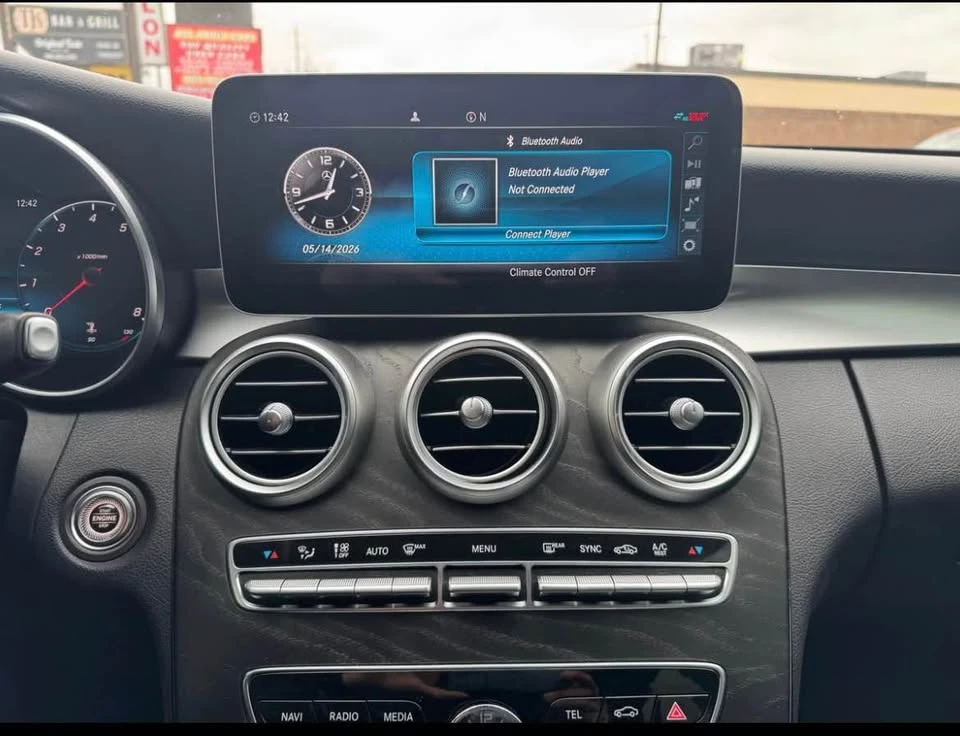 Mercedes-Benz C 400 * AMG PKG* LIPS* АВТОКРЕДИТ БЕЗ ПЪРВОНАЧАЛНА, снимка 9 - Автомобили и джипове - 54911544