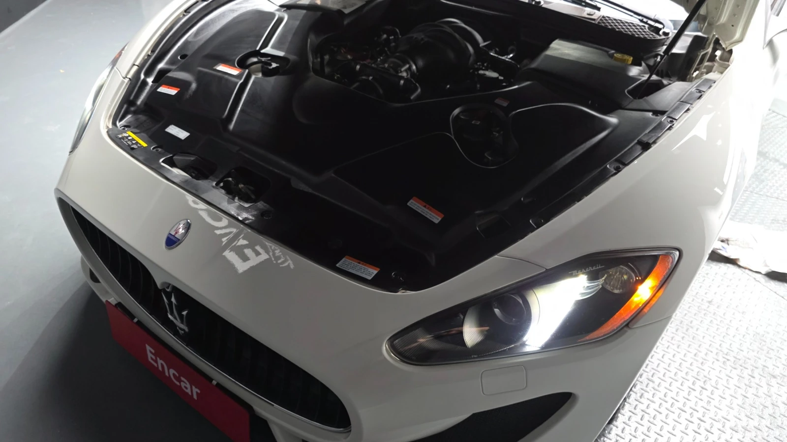 Maserati GranTurismo * 4.7* 2016* ЦЕНА ДО БГ* , снимка 6 - Автомобили и джипове - 54957482