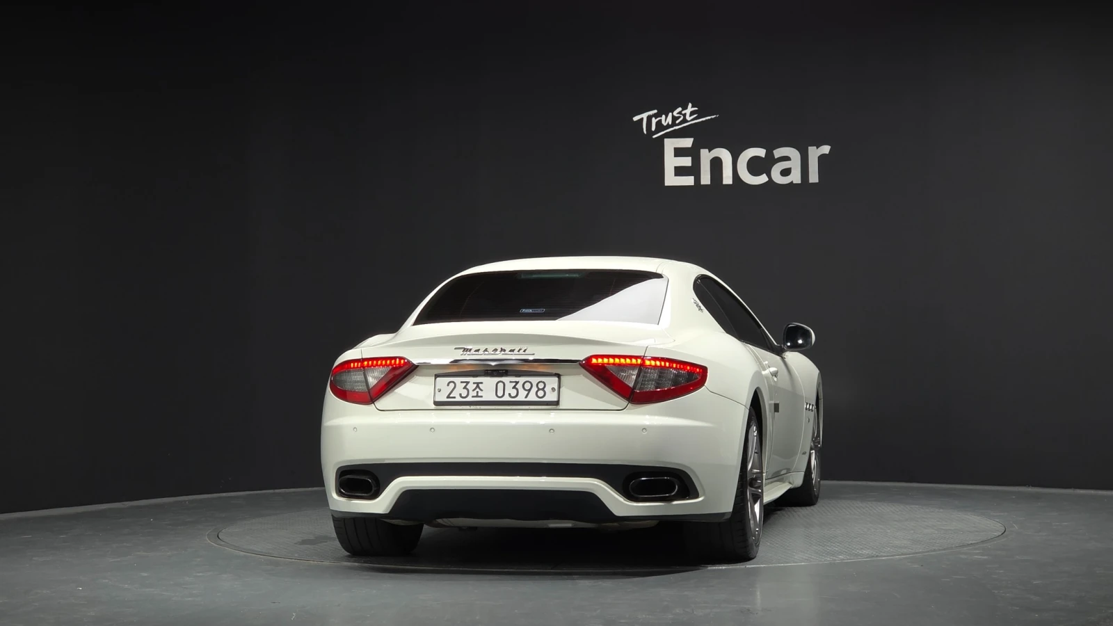 Maserati GranTurismo * 4.7* 2016* ЦЕНА ДО БГ* , снимка 4 - Автомобили и джипове - 54957482
