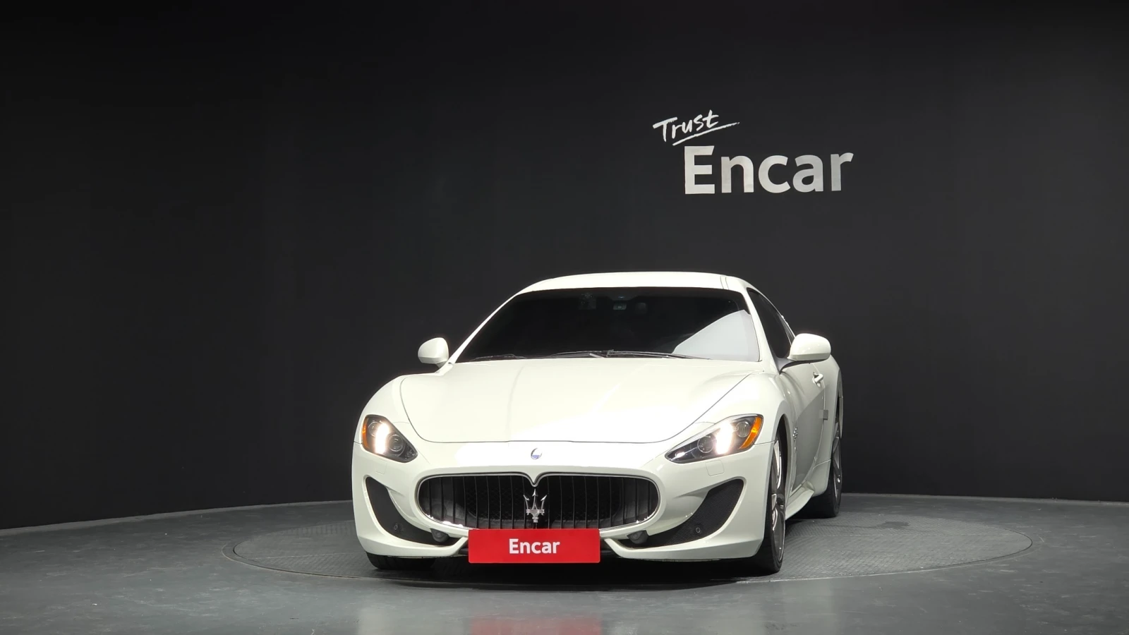 Maserati GranTurismo * 4.7* 2016* ЦЕНА ДО БГ* , снимка 3 - Автомобили и джипове - 54957482