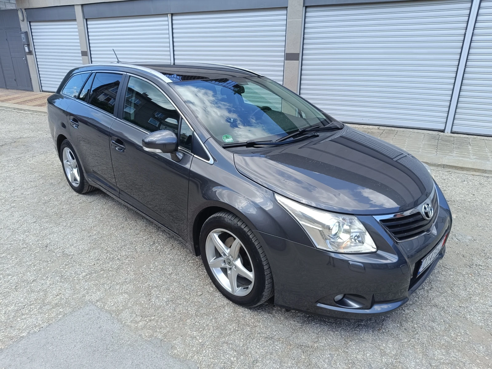 Toyota Avensis 2.0D4D 126к.с., снимка 3 - Автомобили и джипове - 54963870