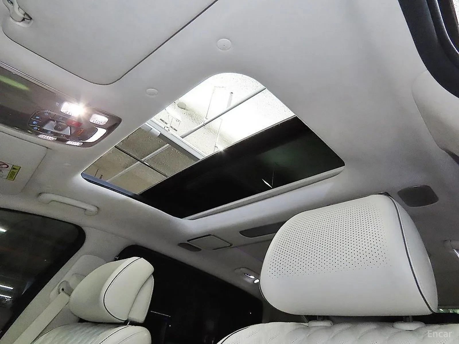 Genesis G90, снимка 15 - Автомобили и джипове - 55057385