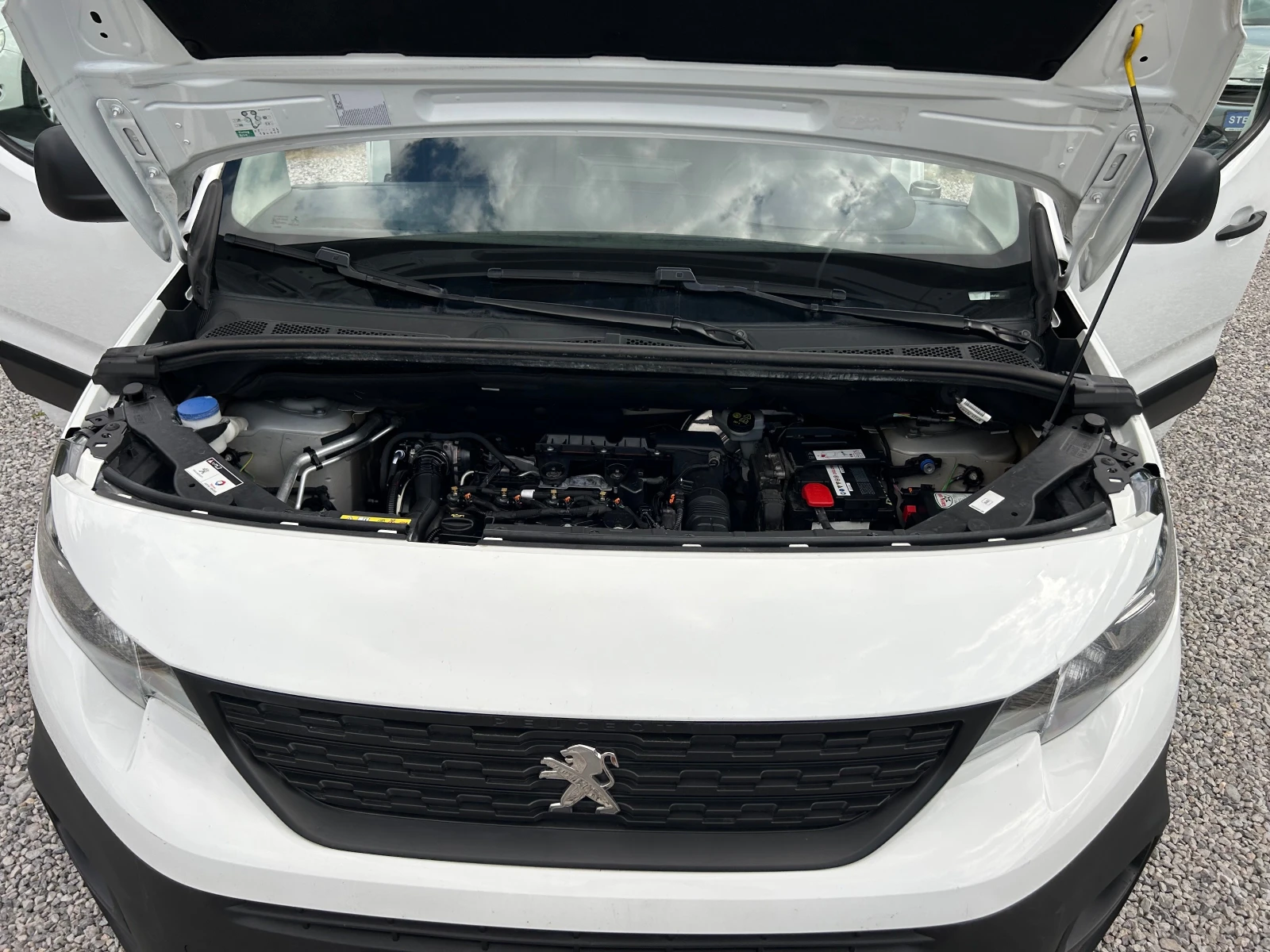 Peugeot Partner 1.5HDI EURO6D, снимка 17 - Автомобили и джипове - 55272971