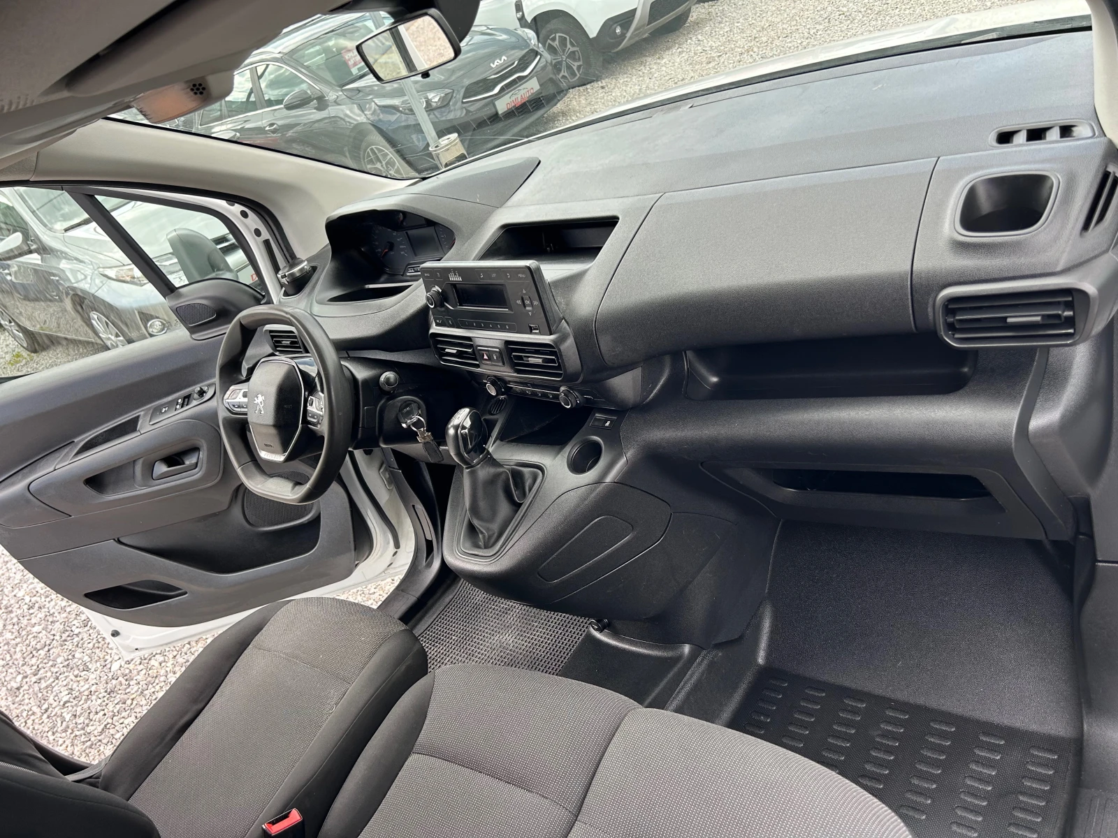 Peugeot Partner 1.5HDI EURO6D, снимка 16 - Автомобили и джипове - 55272971