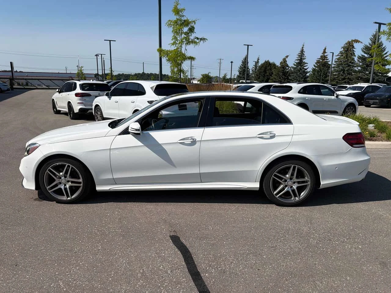 Mercedes-Benz E 400 Harman Kardon / КЛИП НА МОТОРА , снимка 2 - Автомобили и джипове - 55601894