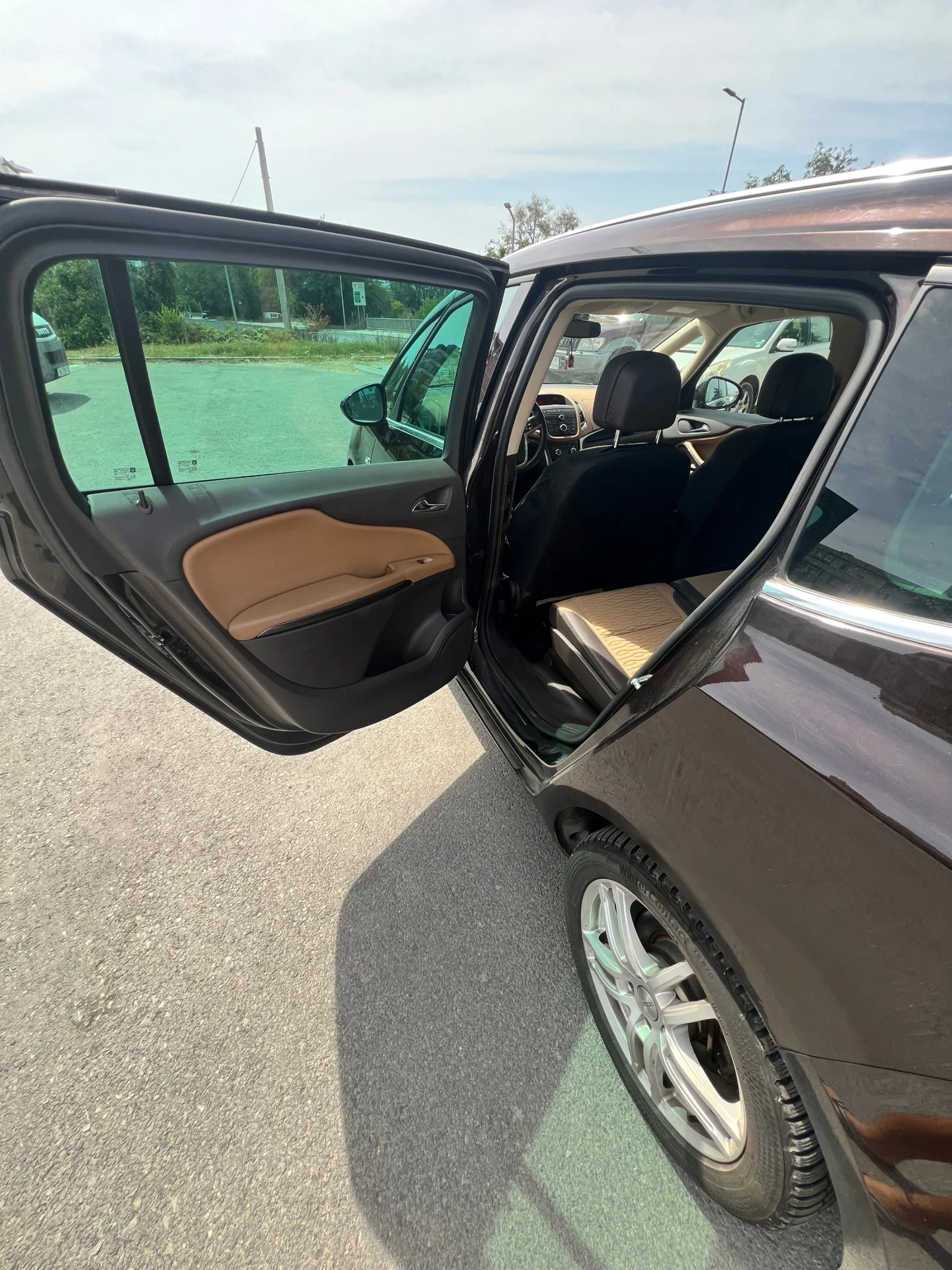Opel Zafira Tourer, снимка 7 - Автомобили и джипове - 55947803
