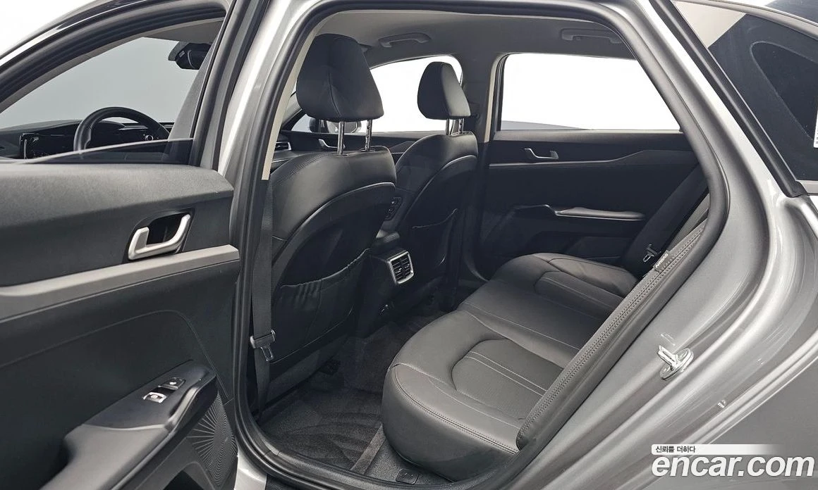 Kia K5 2.0 Prestige, снимка 15 - Автомобили и джипове - 56157282