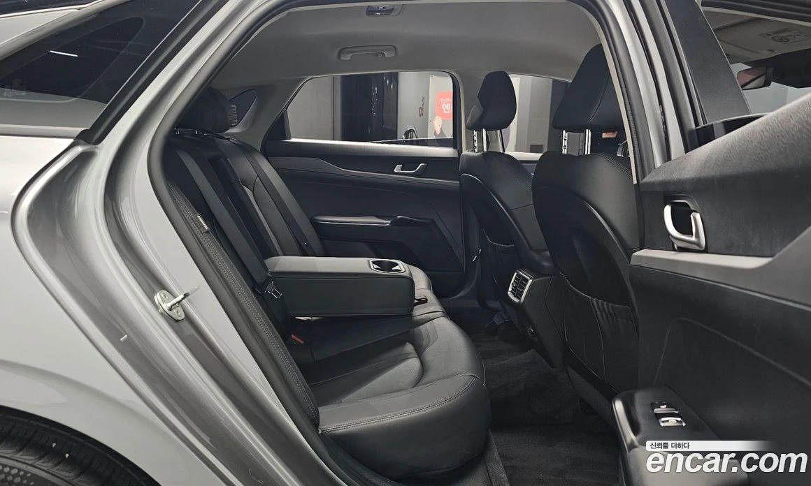 Kia K5 2.0 Prestige, снимка 17 - Автомобили и джипове - 56157282