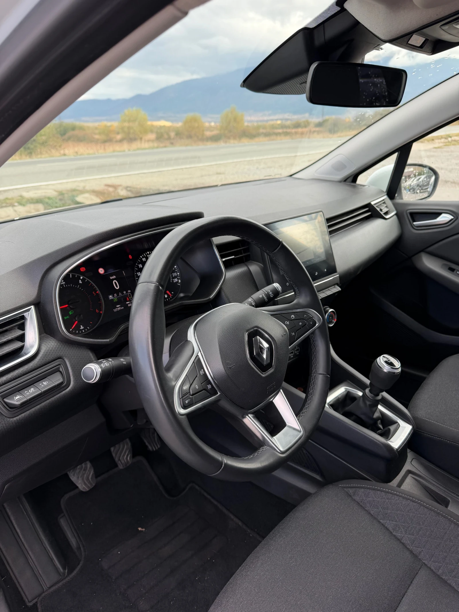 Renault Clio 1.5 DCI* fixed price, снимка 11 - Автомобили и джипове - 56683300
