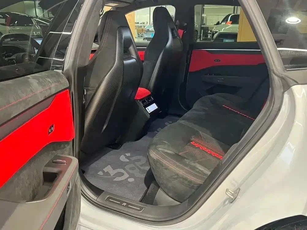 Zeekr 001, снимка 14 - Автомобили и джипове - 56727882