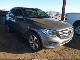  Mercedes-Benz GLC 30...