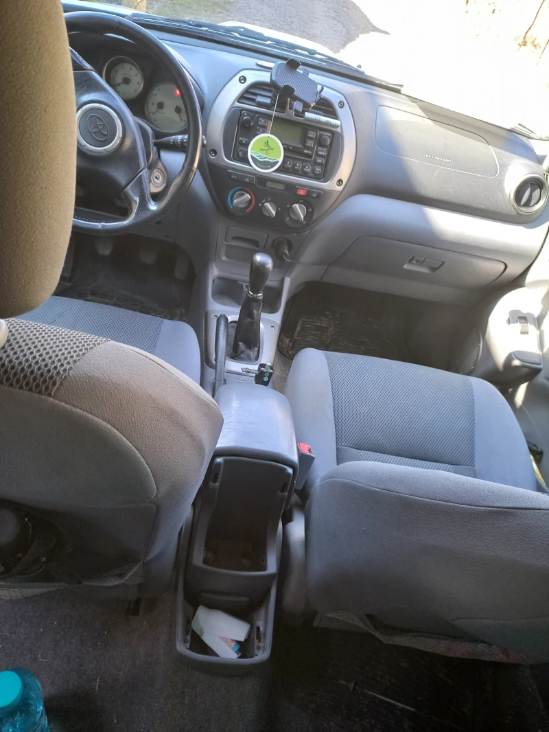 Toyota Rav4, снимка 10 - Автомобили и джипове - 49445996