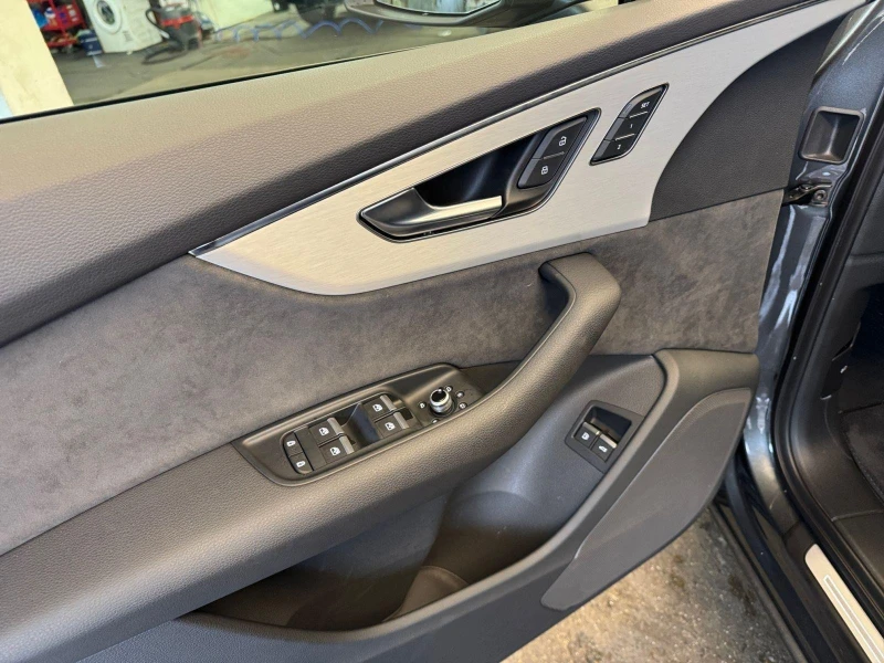 Audi Q7 60 TFSIe/PLUG-IN/FACELIFT/S-LINE/360/PANO/MATRIX/, снимка 7 - Автомобили и джипове - 53380258