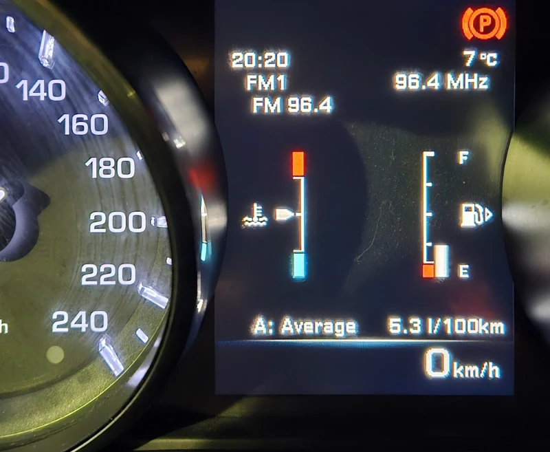 Land Rover Range Rover Evoque 2.2 HDI, снимка 11 - Автомобили и джипове - 53497442