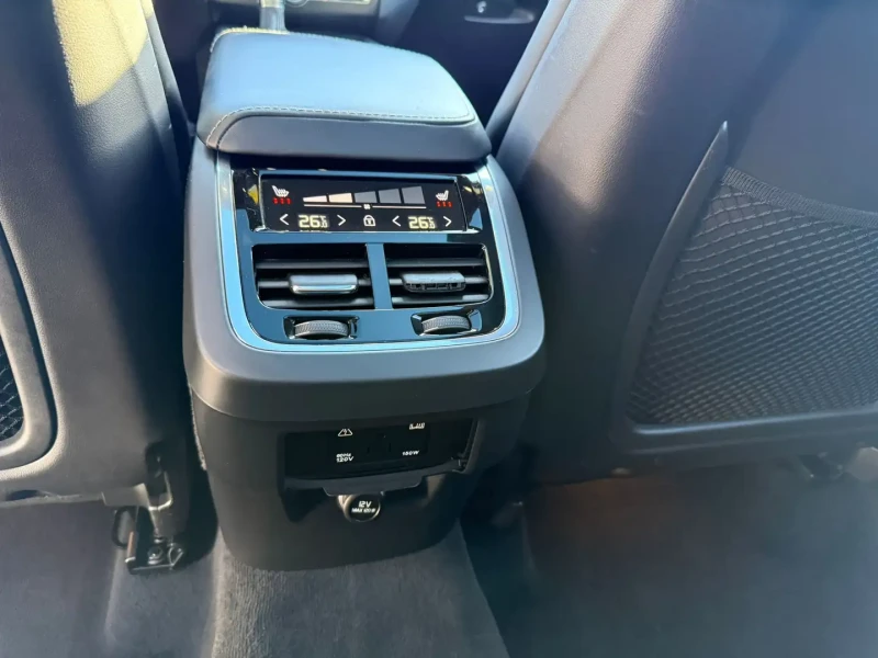 Volvo XC60 Inscription - T6 AWD, снимка 13 - Автомобили и джипове - 53532945