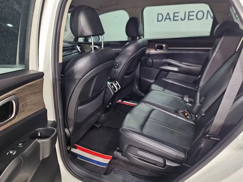 Kia Sorento 2.2 2Wd Prestige, снимка 10 - Автомобили и джипове - 56119048