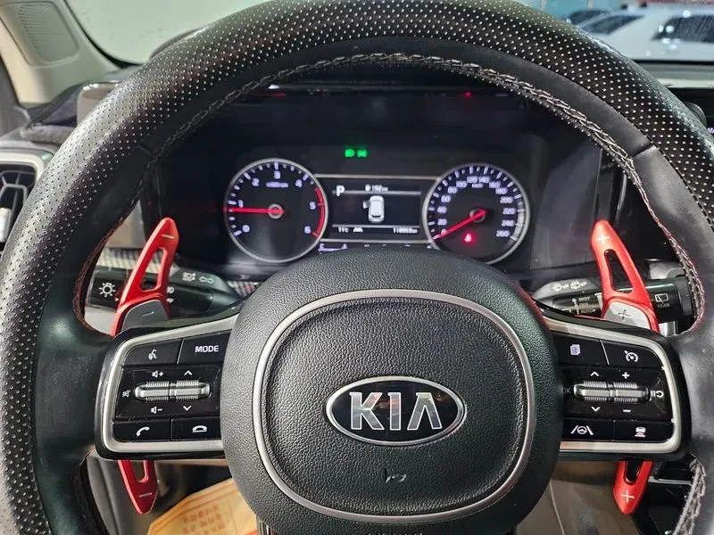 Kia Sorento 2.2 2Wd Prestige, снимка 11 - Автомобили и джипове - 56119048