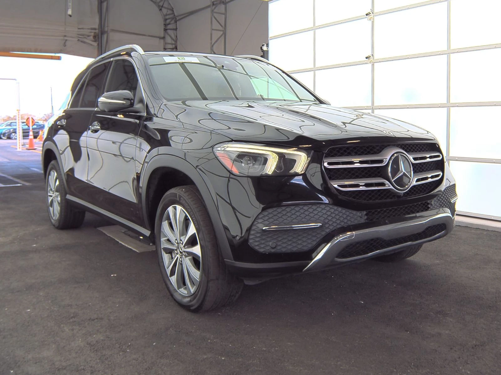 Mercedes-Benz GLE 350 4MATIC * М. ТОЧКА * BURMESTER * ПОДГРЕВ *  - изображение 3