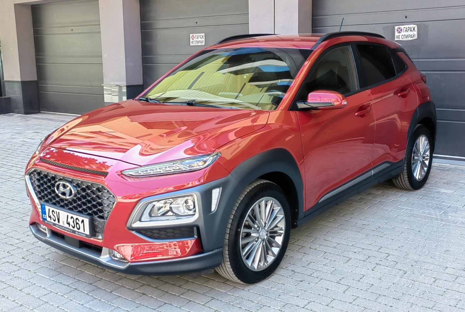 Hyundai Kona 1.6 T-GDI  - изображение 2