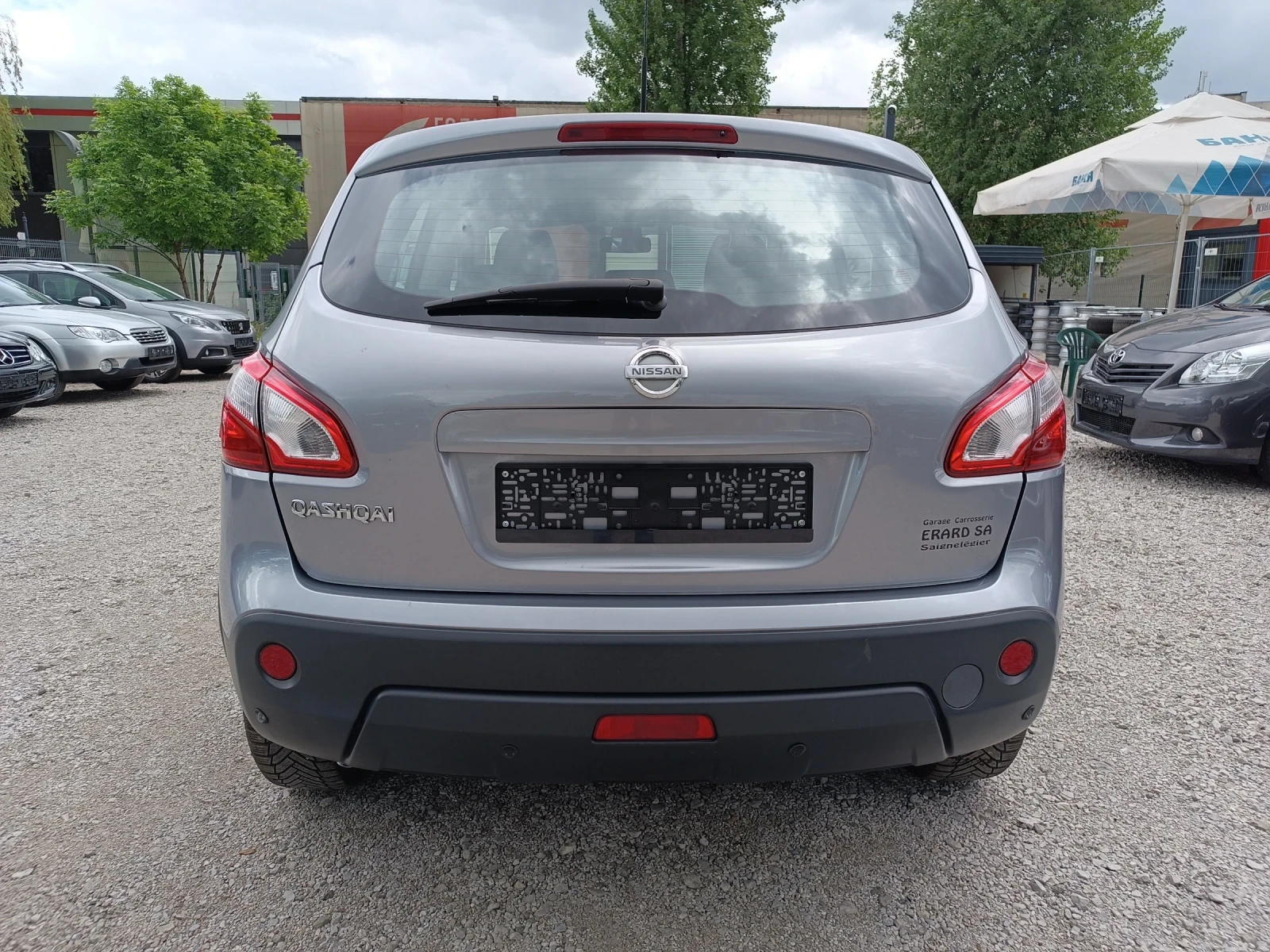 Nissan Qashqai 2.0i  4x4 - изображение 4