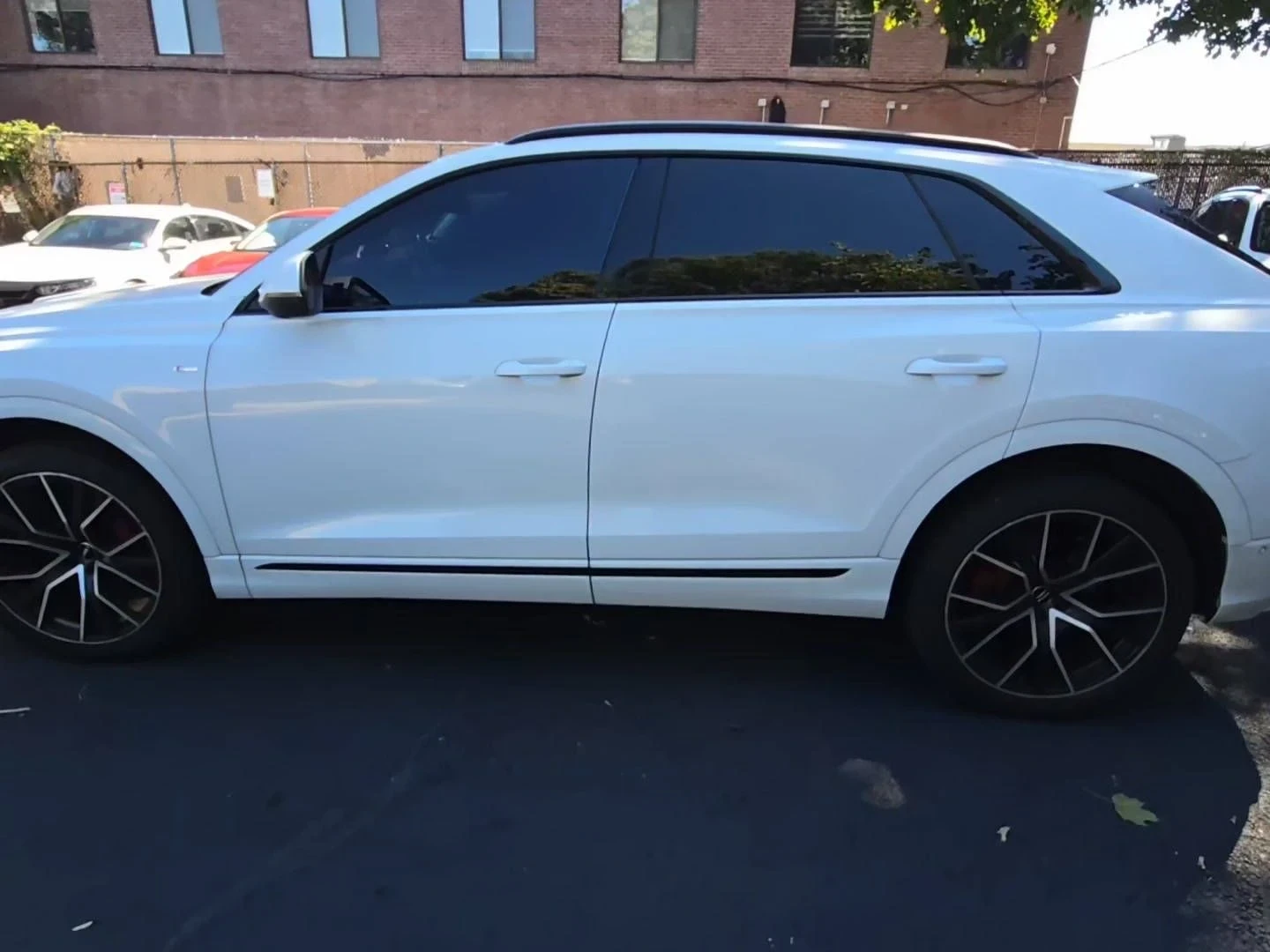 Audi Q8 S-line* B&O* Пано* Подгрев* Обдух - изображение 2