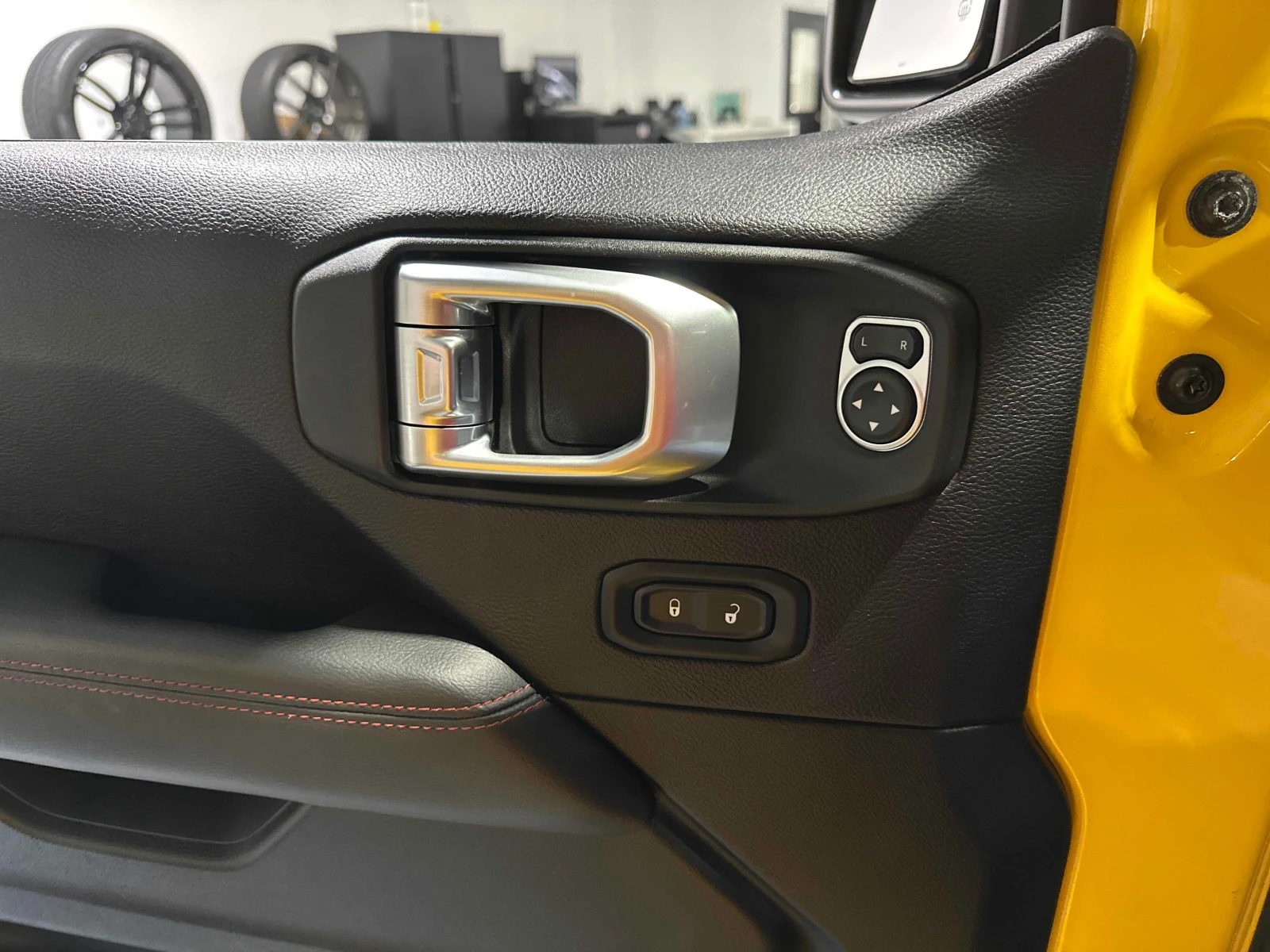 Jeep Wrangler UNLIMITED RUBICON/3.6/КОЖА/КАМЕРА - изображение 10