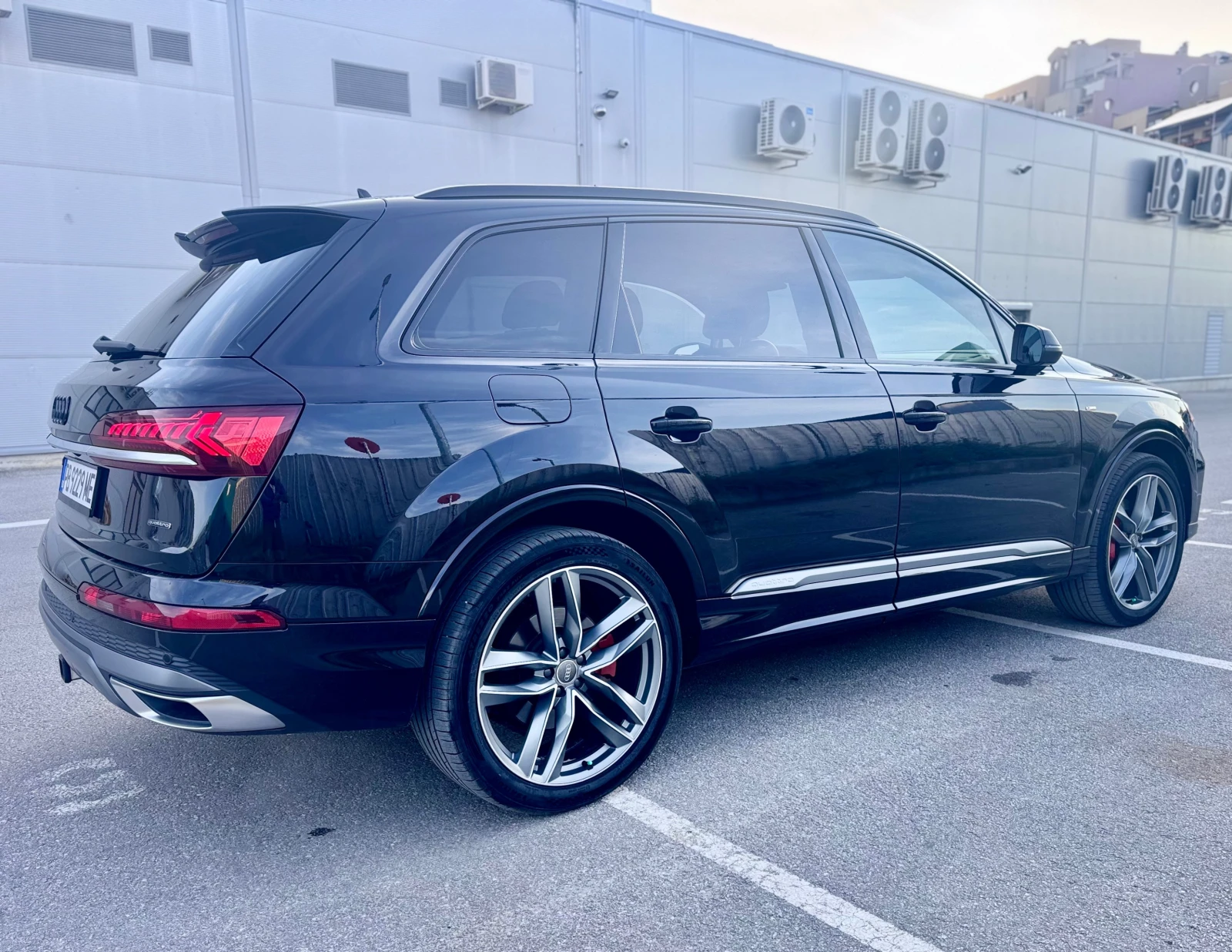 Audi Q7 S-line* 2021* 80KM* R22* PANO* TOP* , снимка 5 - Автомобили и джипове - 54566652