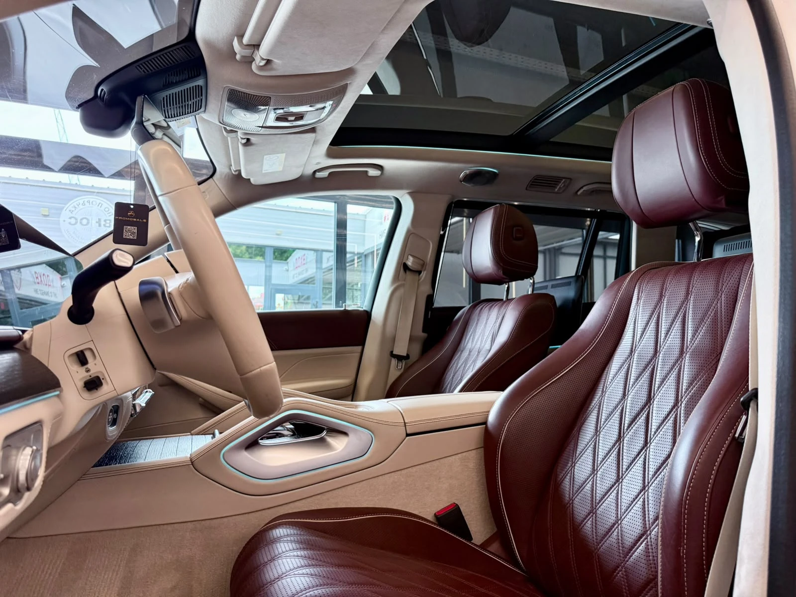 Mercedes-Benz GLS 600 Maybach 4M * TV* FirstClass* Pano* SoftCl* Лизинг, снимка 8 - Автомобили и джипове - 54885312