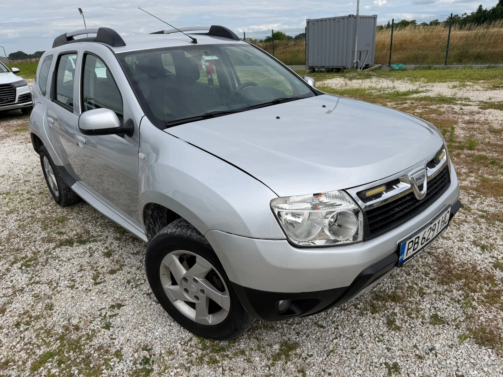 Dacia Duster, снимка 5 - Автомобили и джипове - 54899608