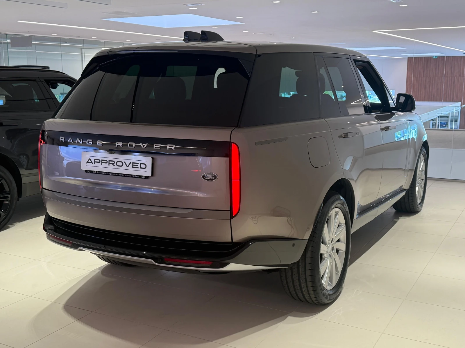 Land Rover Range rover P440