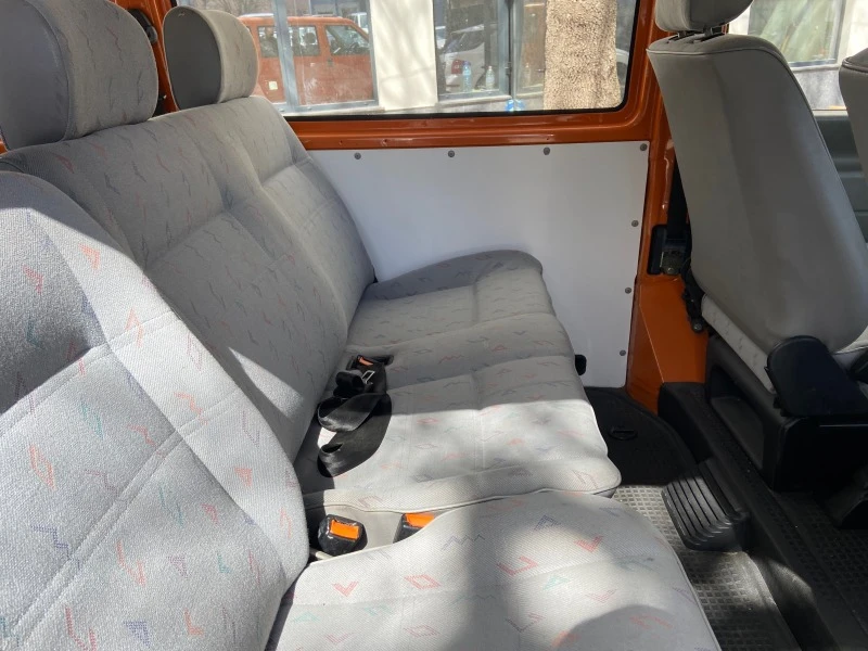 VW T4 2.0, снимка 7 - Бусове и автобуси - 44892126