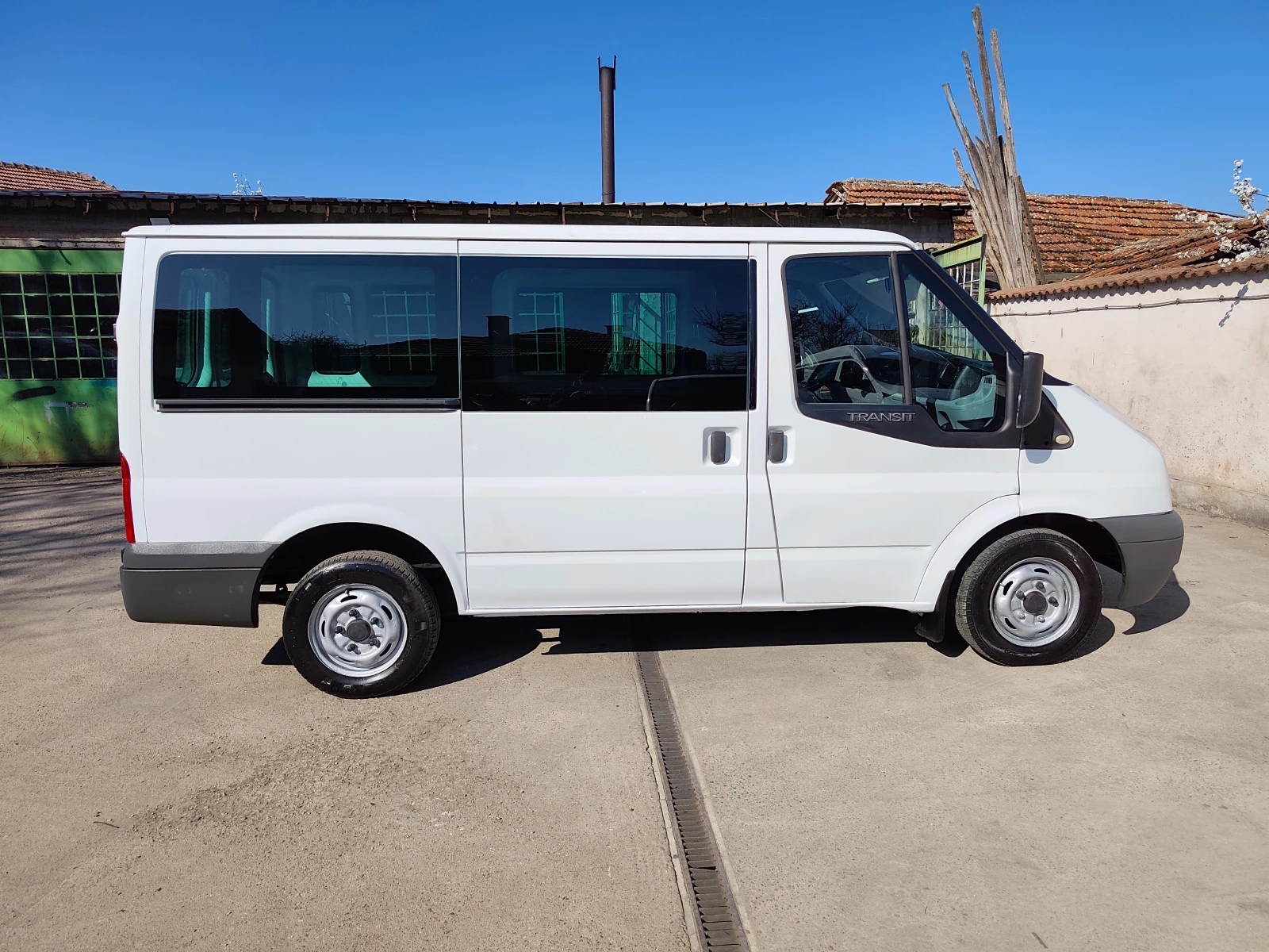 Ford Transit 2.2TDCI - ТОВАРЕН, снимка 7 - Бусове и автобуси - 54143834