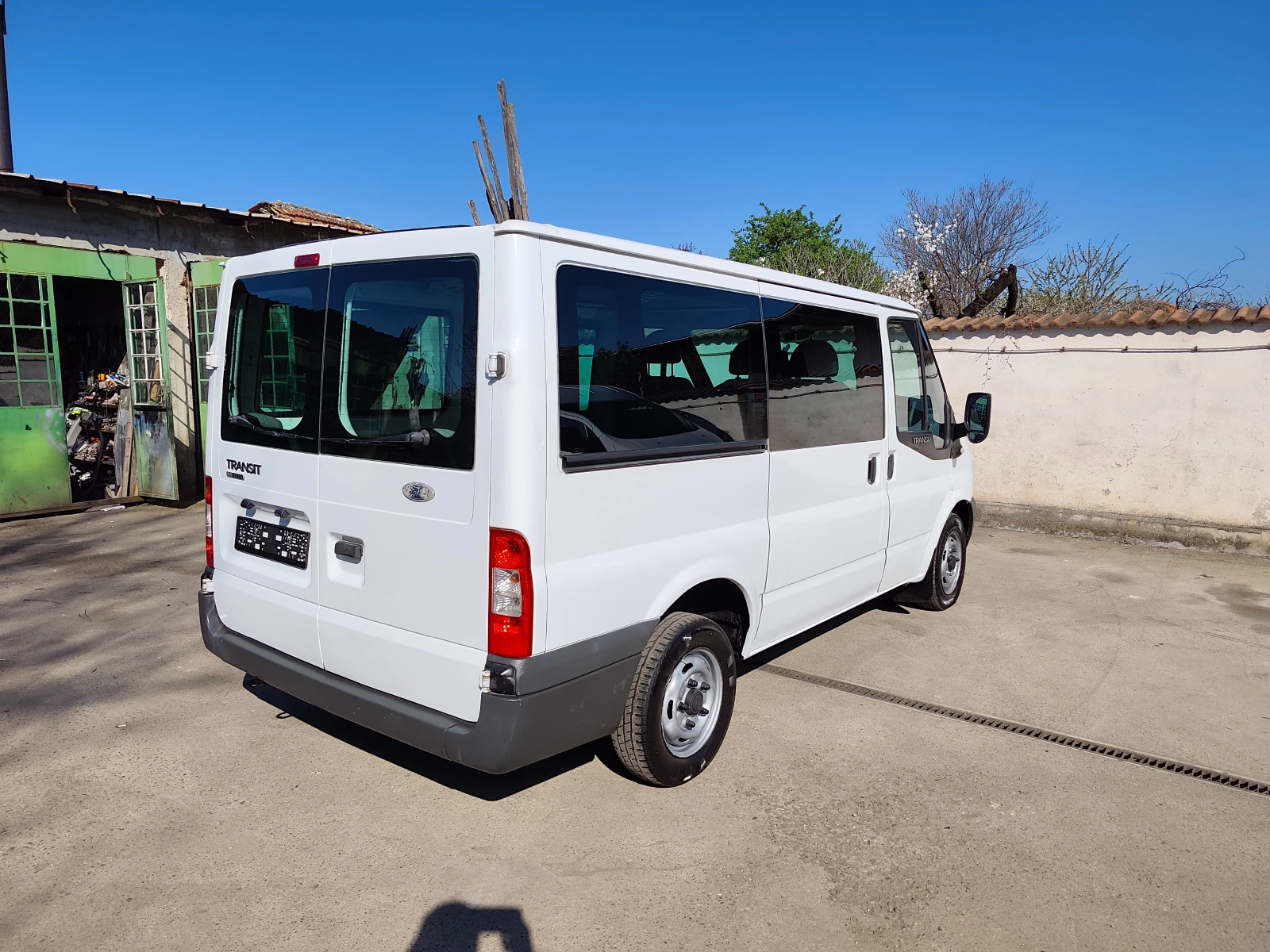 Ford Transit 2.2TDCI - ТОВАРЕН, снимка 6 - Бусове и автобуси - 54143834