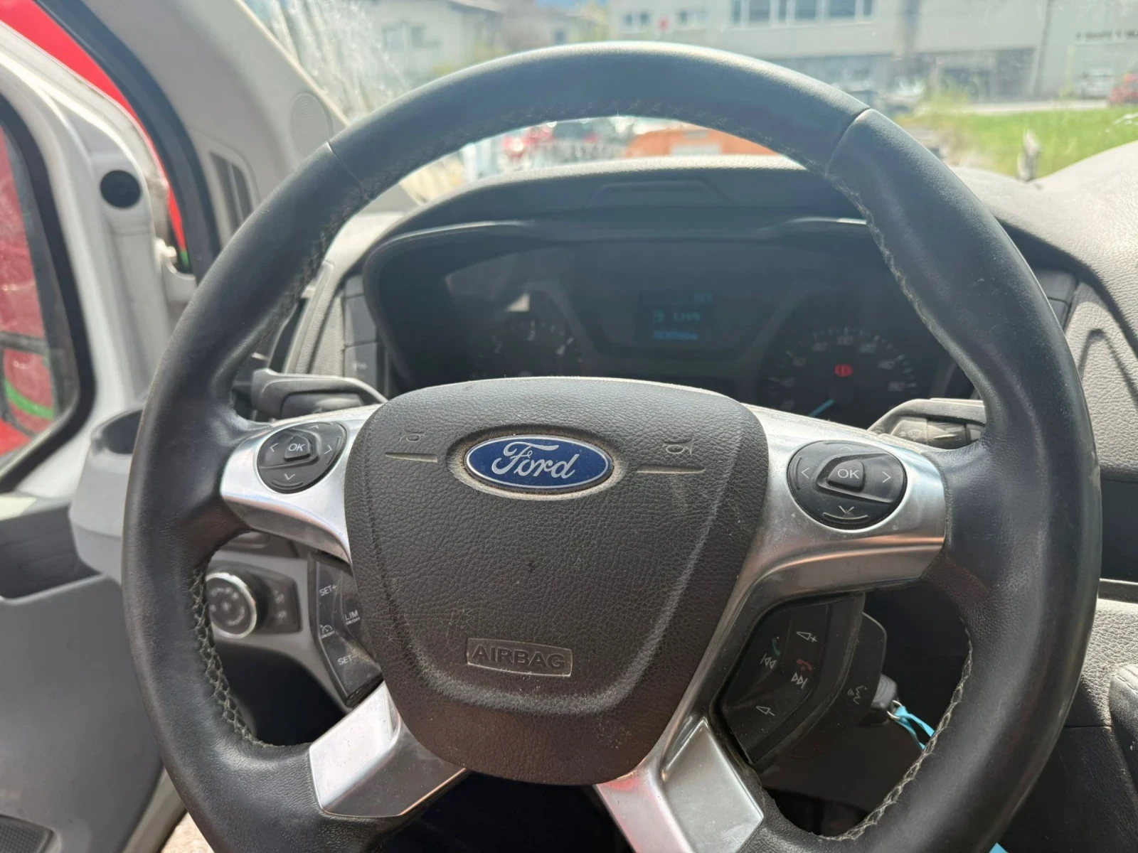 Ford Transit 2.2 дизел, 125КС . КЛИМАТИК , снимка 12 - Бусове и автобуси - 54328404