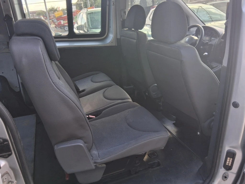 Peugeot Expert, снимка 9 - Бусове и автобуси - 56121880