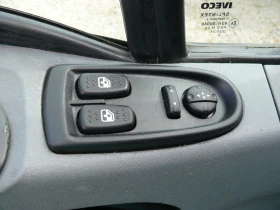 Iveco Daily 35S18 180кс. Климатик, снимка 12