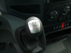 Iveco Daily 35S18 180кс. Климатик, снимка 13