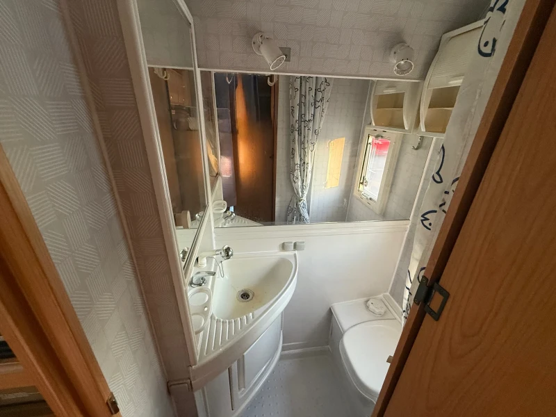 Кемпер Ford Transit HEHN MOBIL CLASSIC 2000, снимка 13 - Каравани и кемпери - 52658180