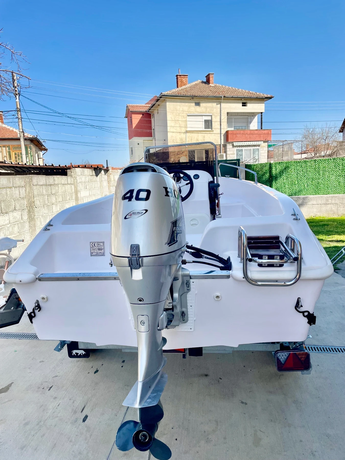 Моторна яхта Marino Atom 450, снимка 3 - Воден транспорт - 54733413