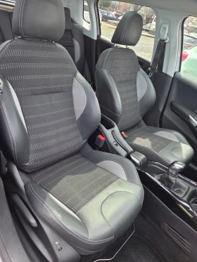 Peugeot 2008 1.5 HDi-Фул екстри , снимка 13