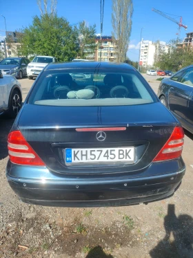 Mercedes-Benz 320, снимка 4
